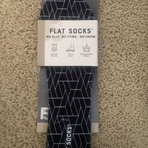 Two pairs of flat socks
